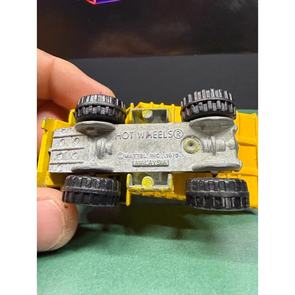 Vintage 1979 Hot Wheels Peterbilt Dump Truck Yellow Diecast Mattel Malaysia